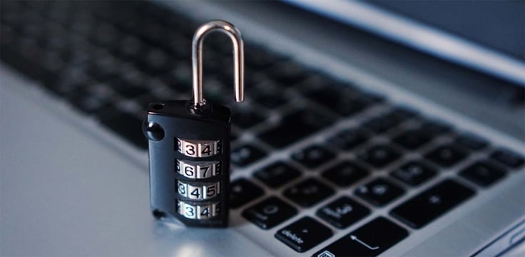 Image of a padlock on a keyboard Image of a padlock on a keyboard