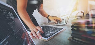 12 Best: Hosting With a CMS - WordPress, Joomla &amp; More