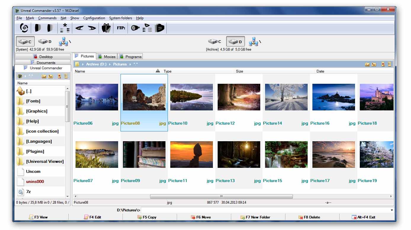 Screenshot of Unreal Commander file management Screenshot of Unreal Commander file management