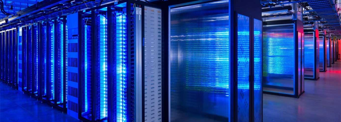 Image of servers in a datacenter Image of servers in a datacenter